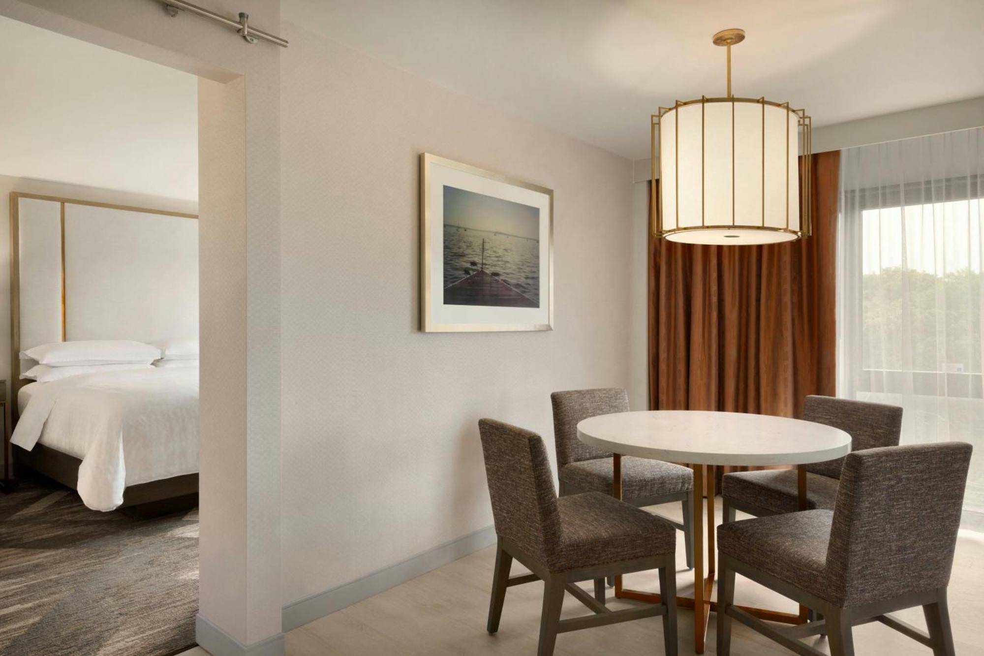 Marriott South Hotel