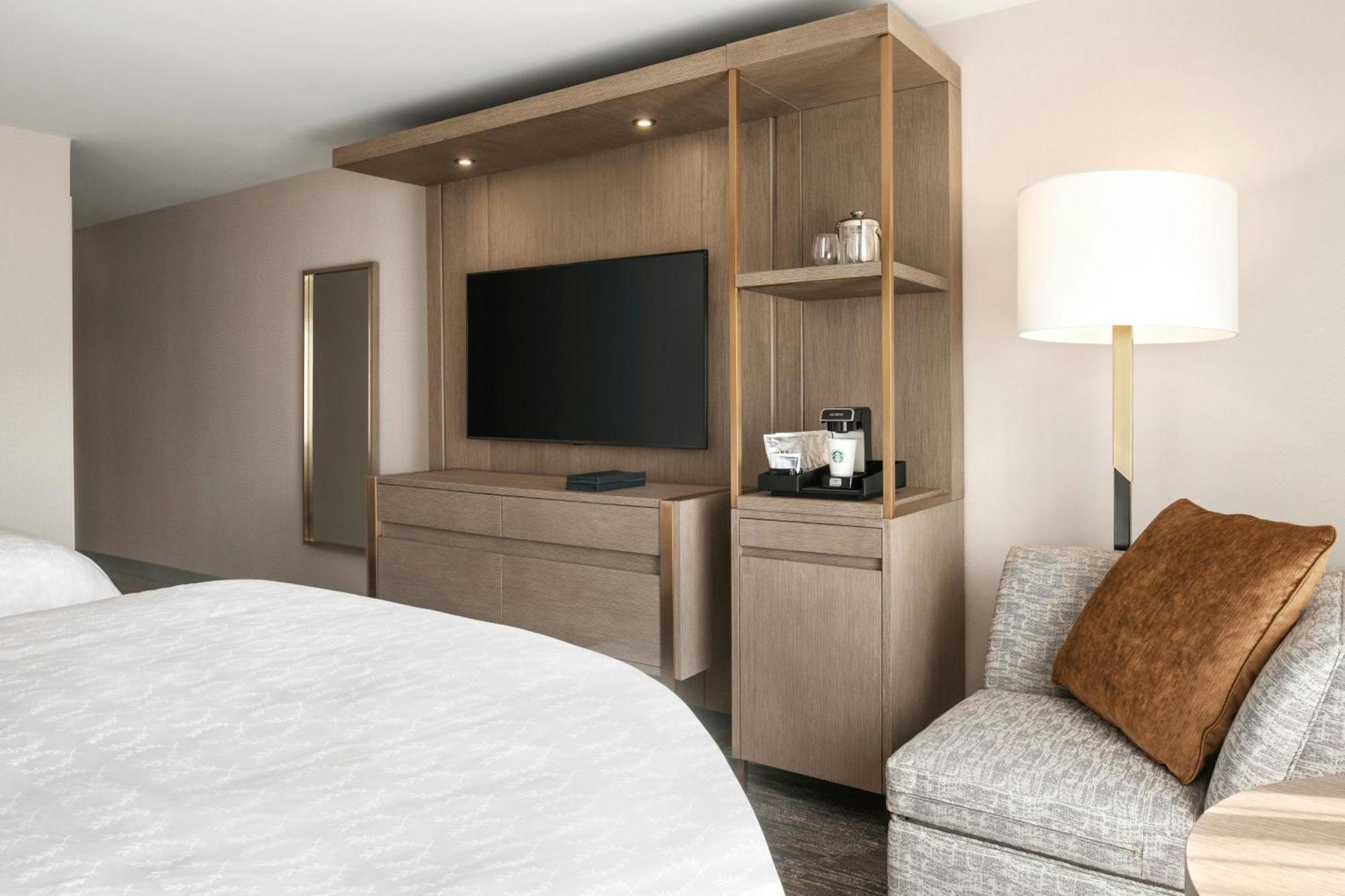 Marriott South Hotel